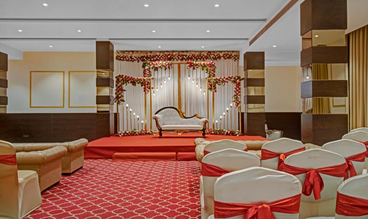Treebo Premium Median Inn Nagpur Exterior foto