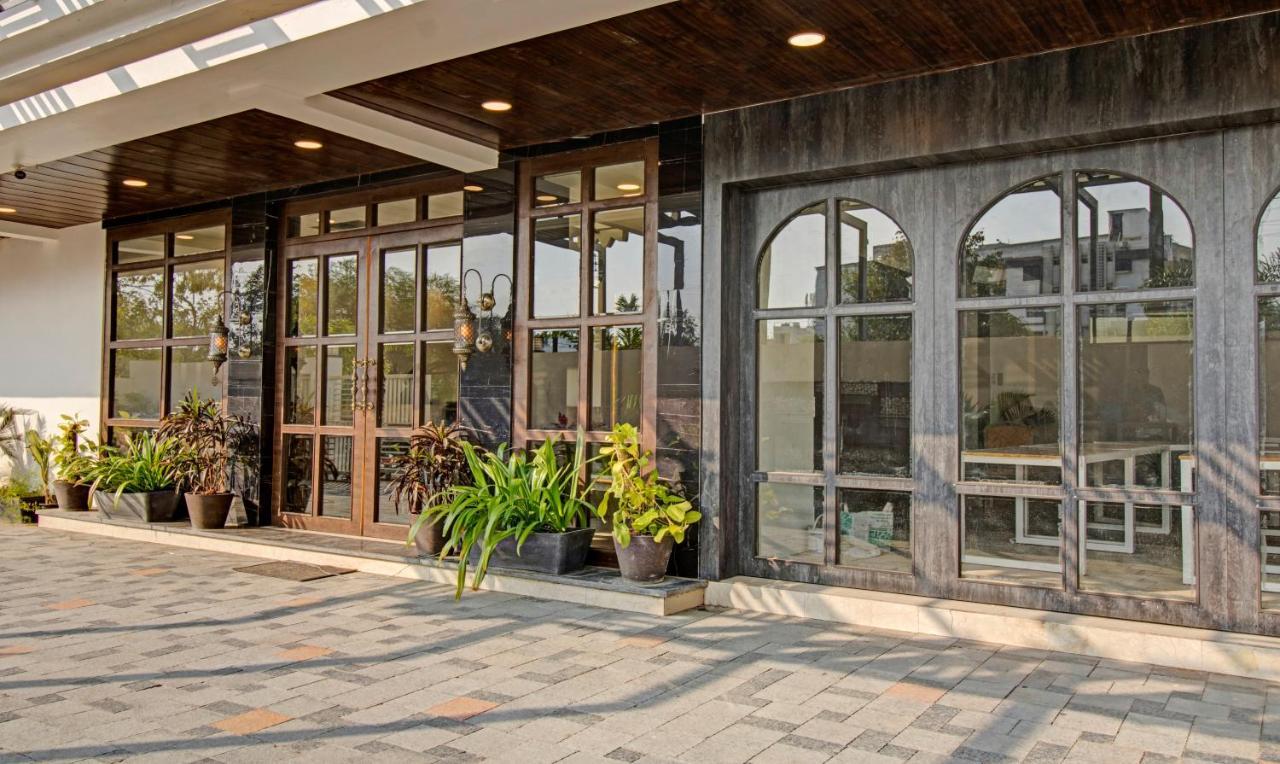 Treebo Premium Median Inn Nagpur Exterior foto