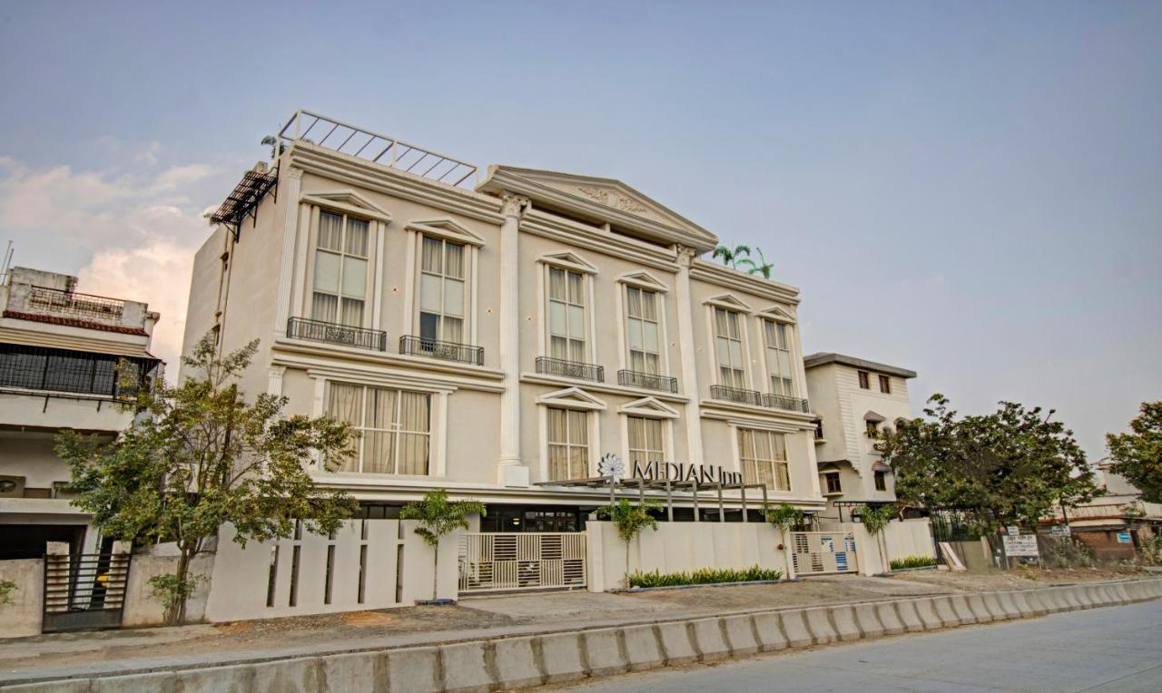 Treebo Premium Median Inn Nagpur Exterior foto